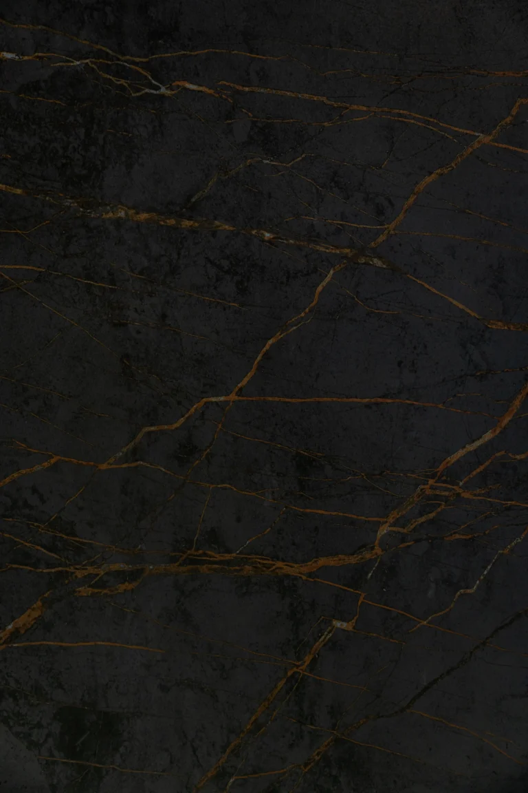 Gold Laurent Sintered Stone worktop with bold copper veining