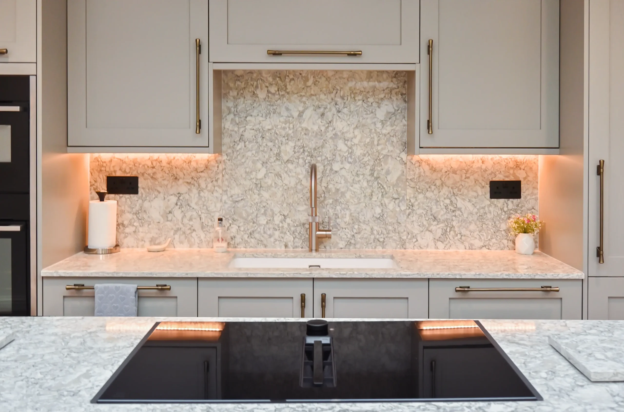 Atlas White worktop showing sparkle finish