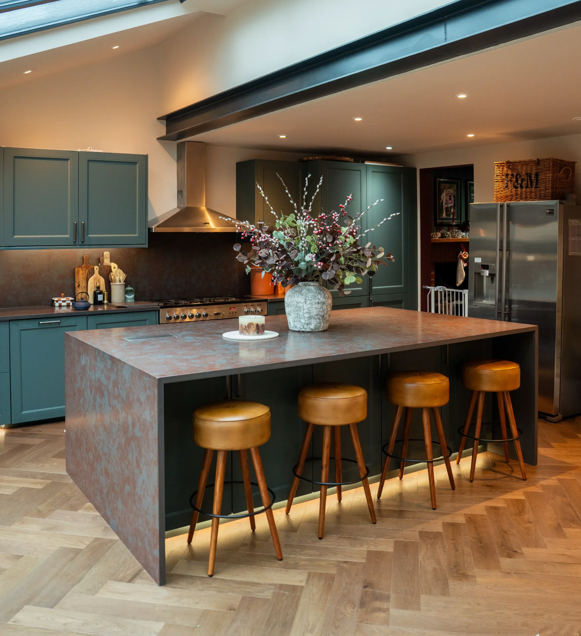 Iron Ore worktop with brown marble-effect veining