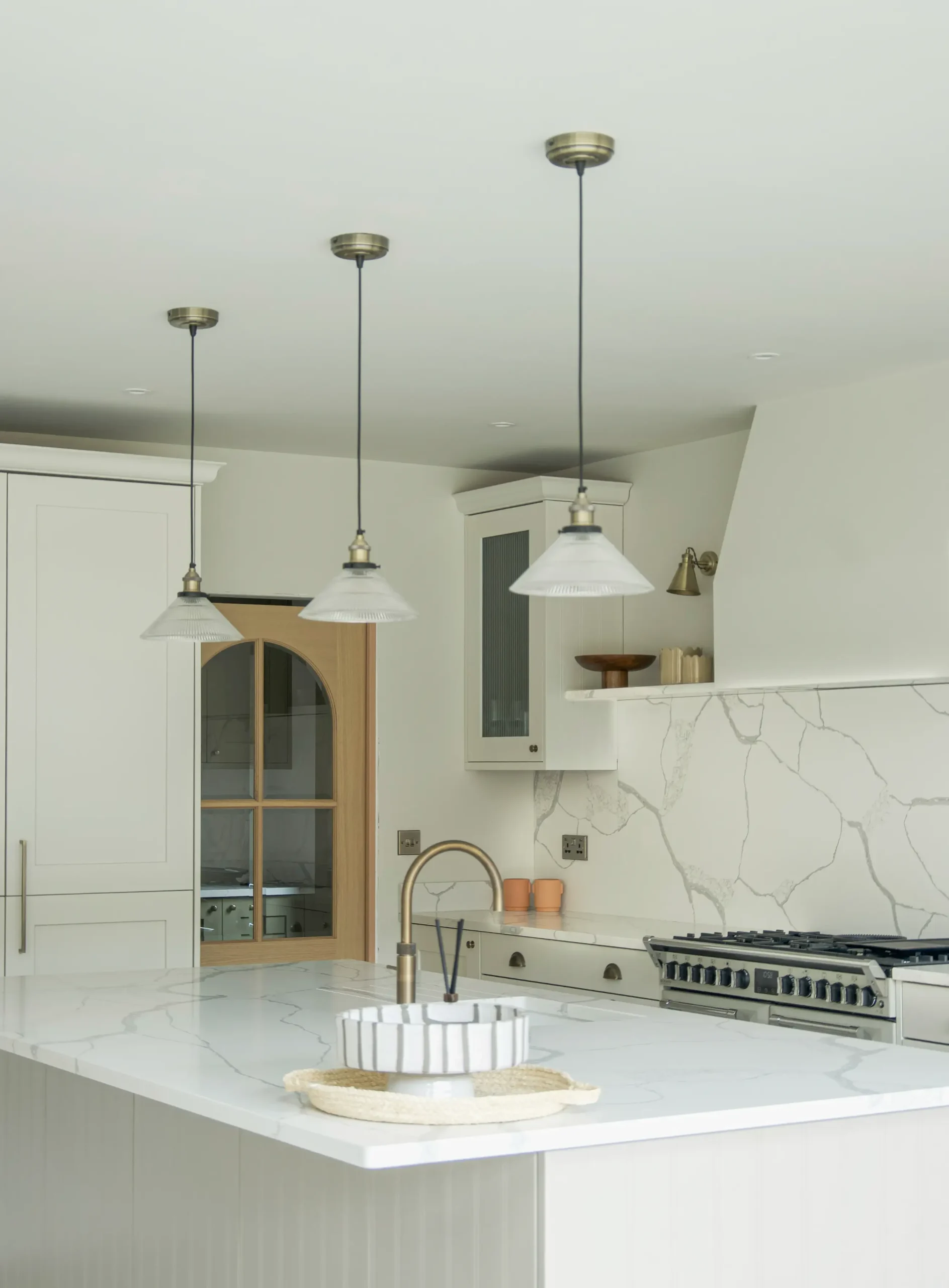Calacatta Venato worktop with defined grey veining