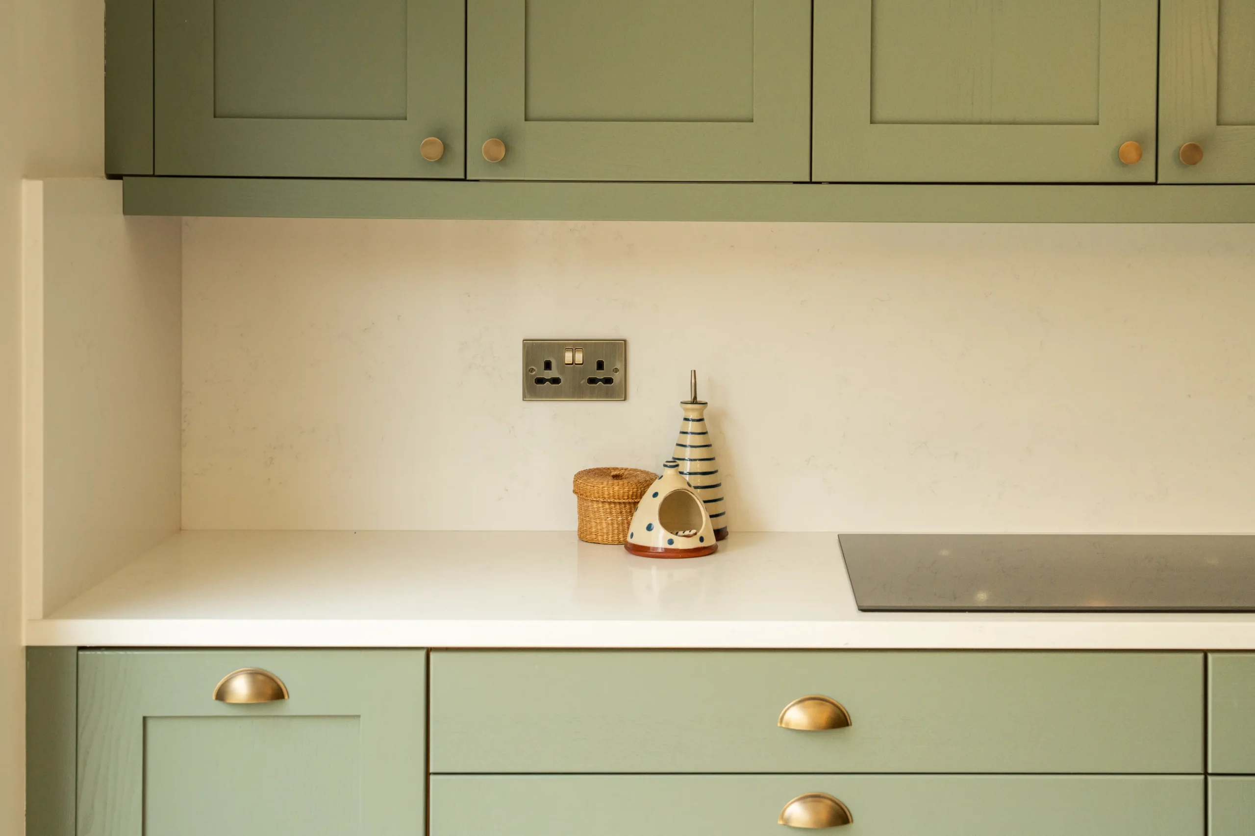 Bianco Carrara worktop with delicate grey veining