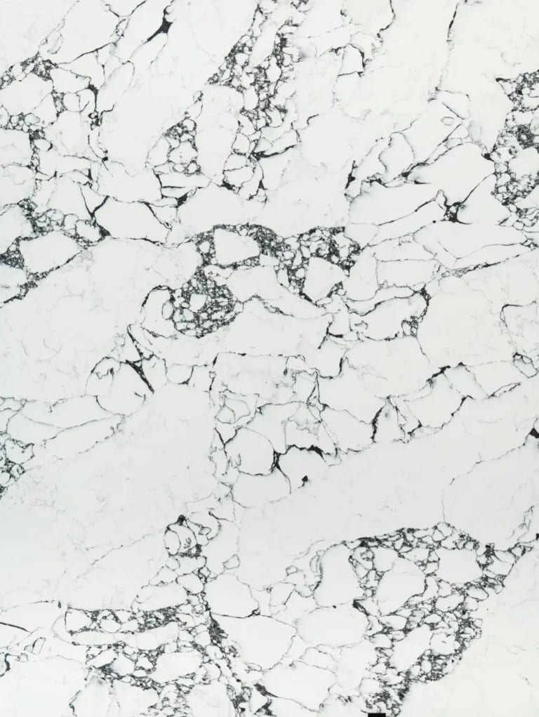 Arabescato worktop with soft, flowing grey veining