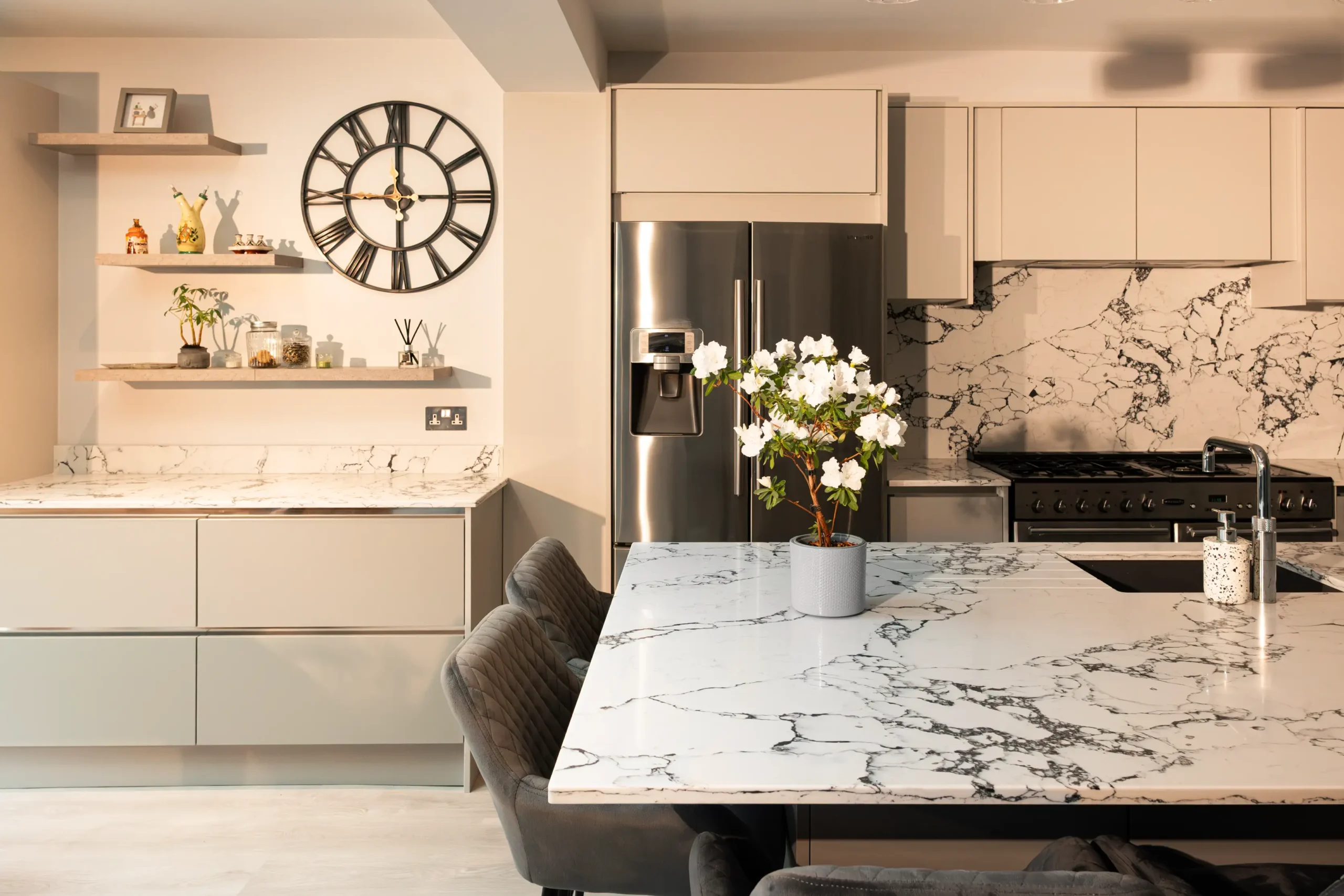 Arabescato worktop showing soft, flowing grey veining