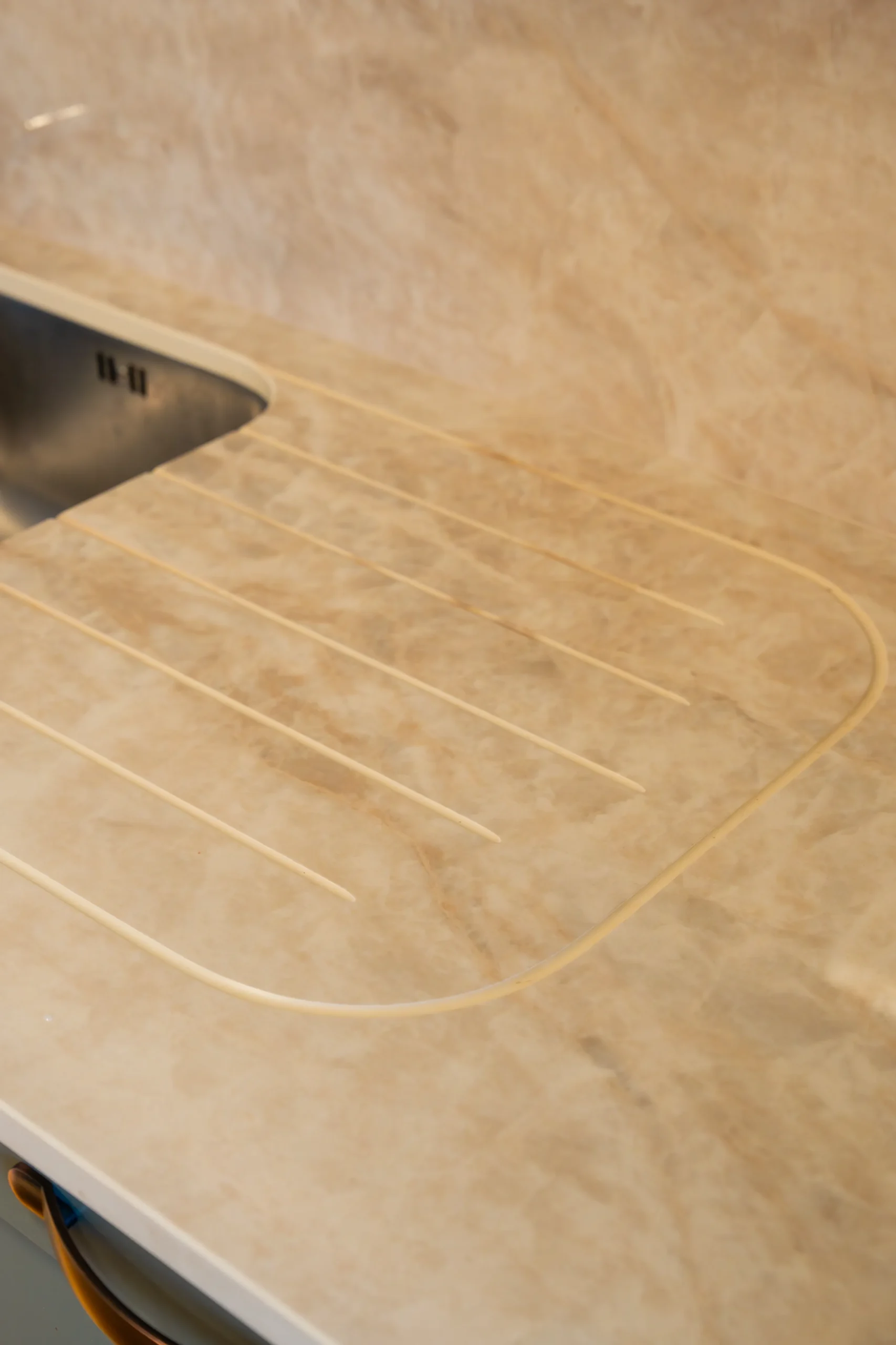 Crema sintered stone worktop showing cream veining