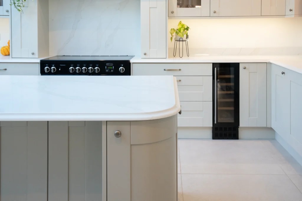 Calacatta Gold Worktops: Rounded Edges in Hertfordshire project gallery image 8