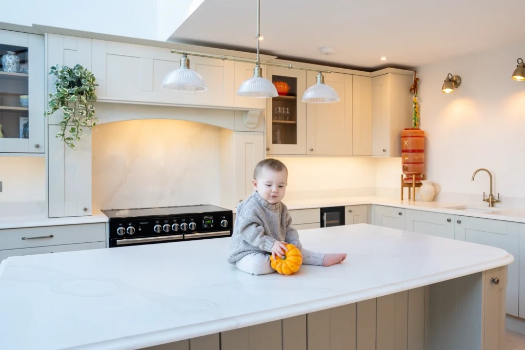 Calacatta Gold Worktops: Rounded Edges in Hertfordshire project gallery image 5