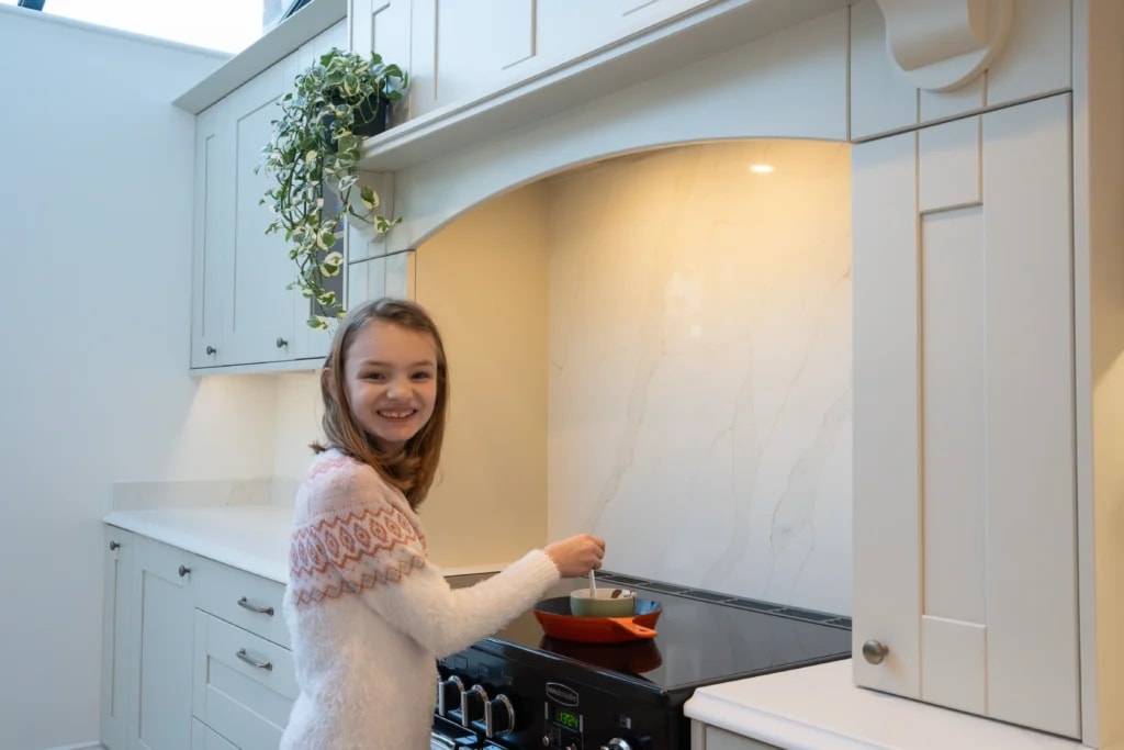 Calacatta Gold Worktops: Rounded Edges in Hertfordshire project gallery image 9