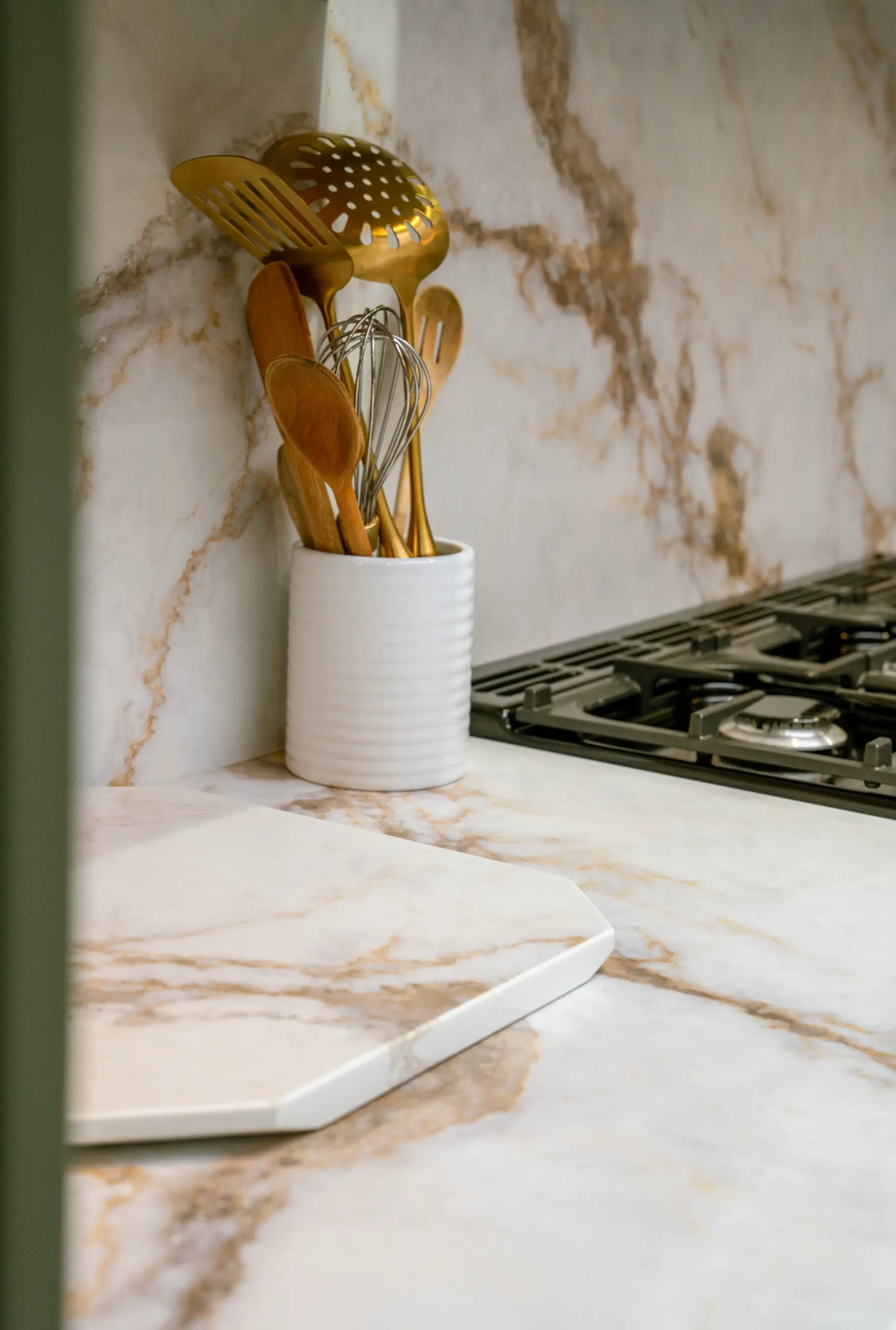 Palermo worktop showing soft grey veining