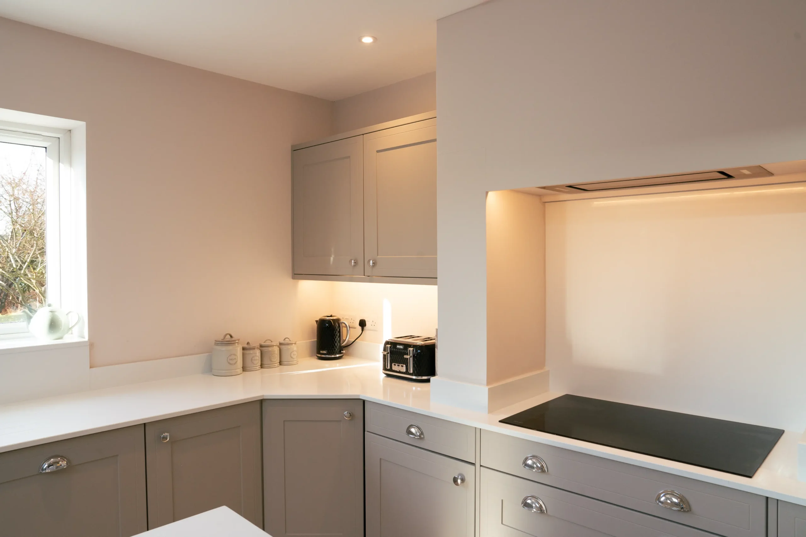 Aspen Ice worktop showing white sparkle finish