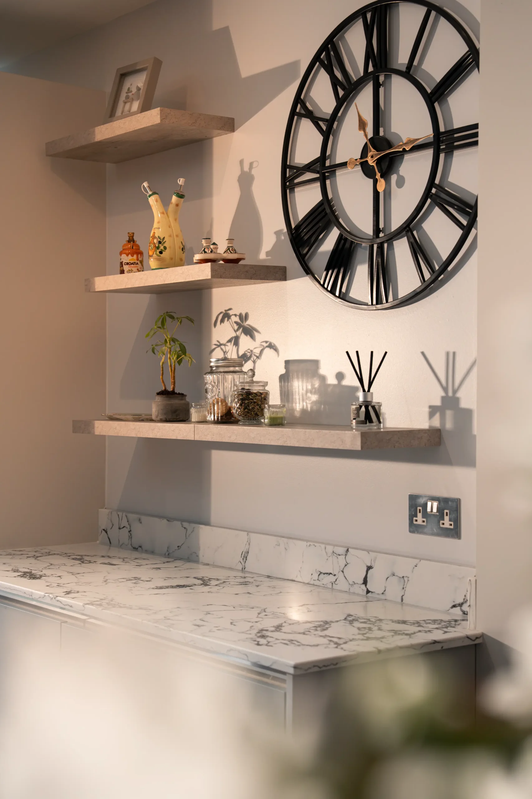 Arabescato worktop showing soft, flowing grey veining