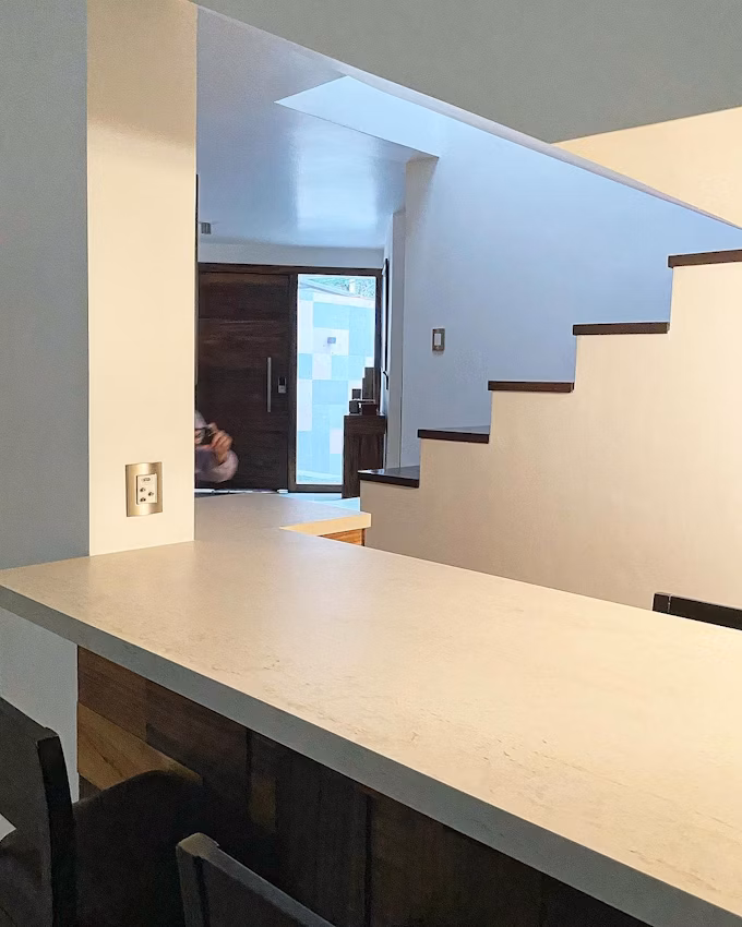 Danae Dekton worktop in a completed kitchen project