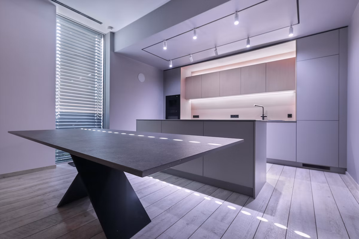Dining table with Grafite Dekton surface