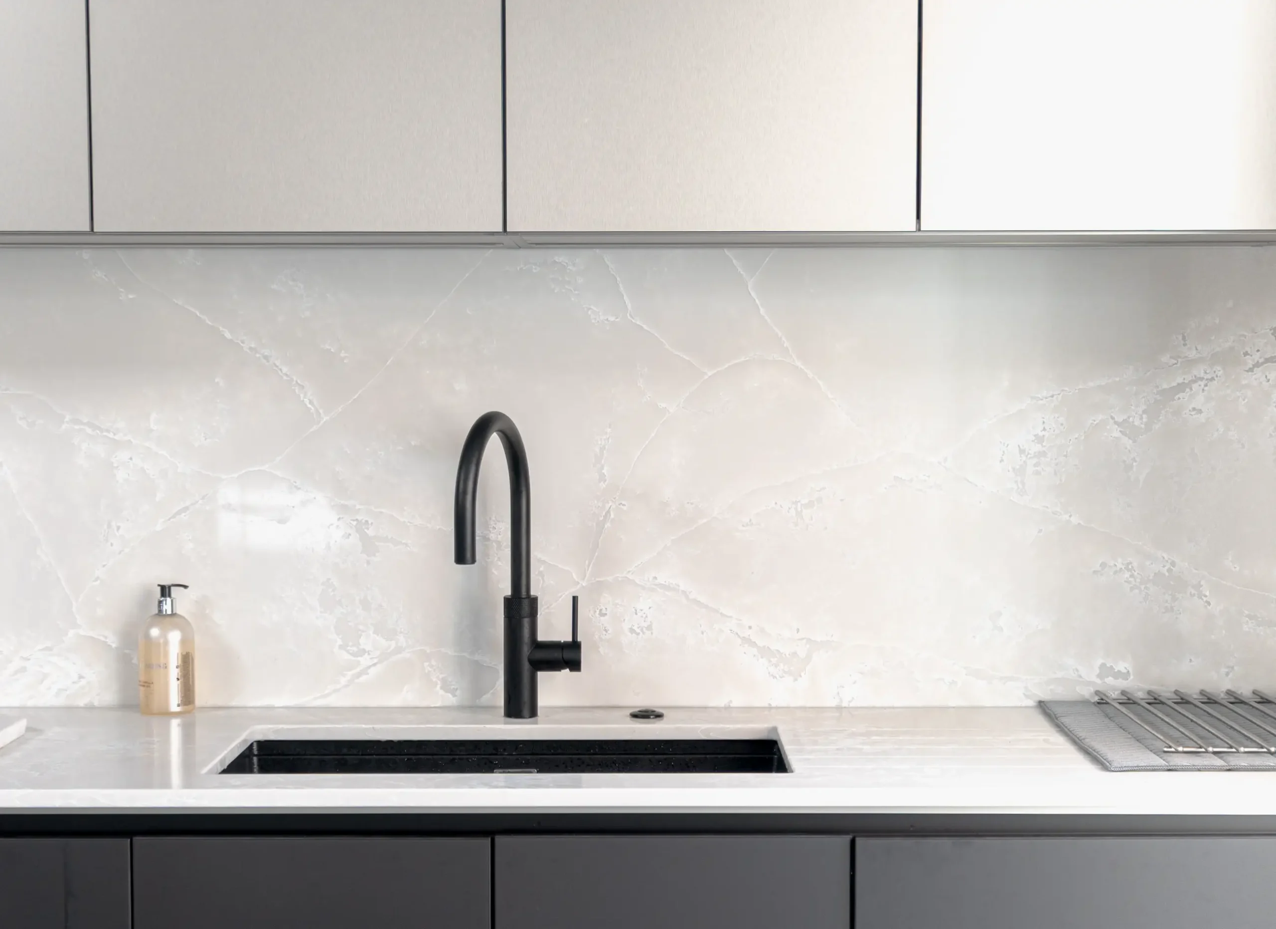 Ice White worktop showing grey veining