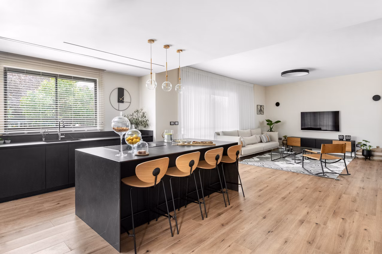Kelya Dekton worktop in a completed kitchen project
