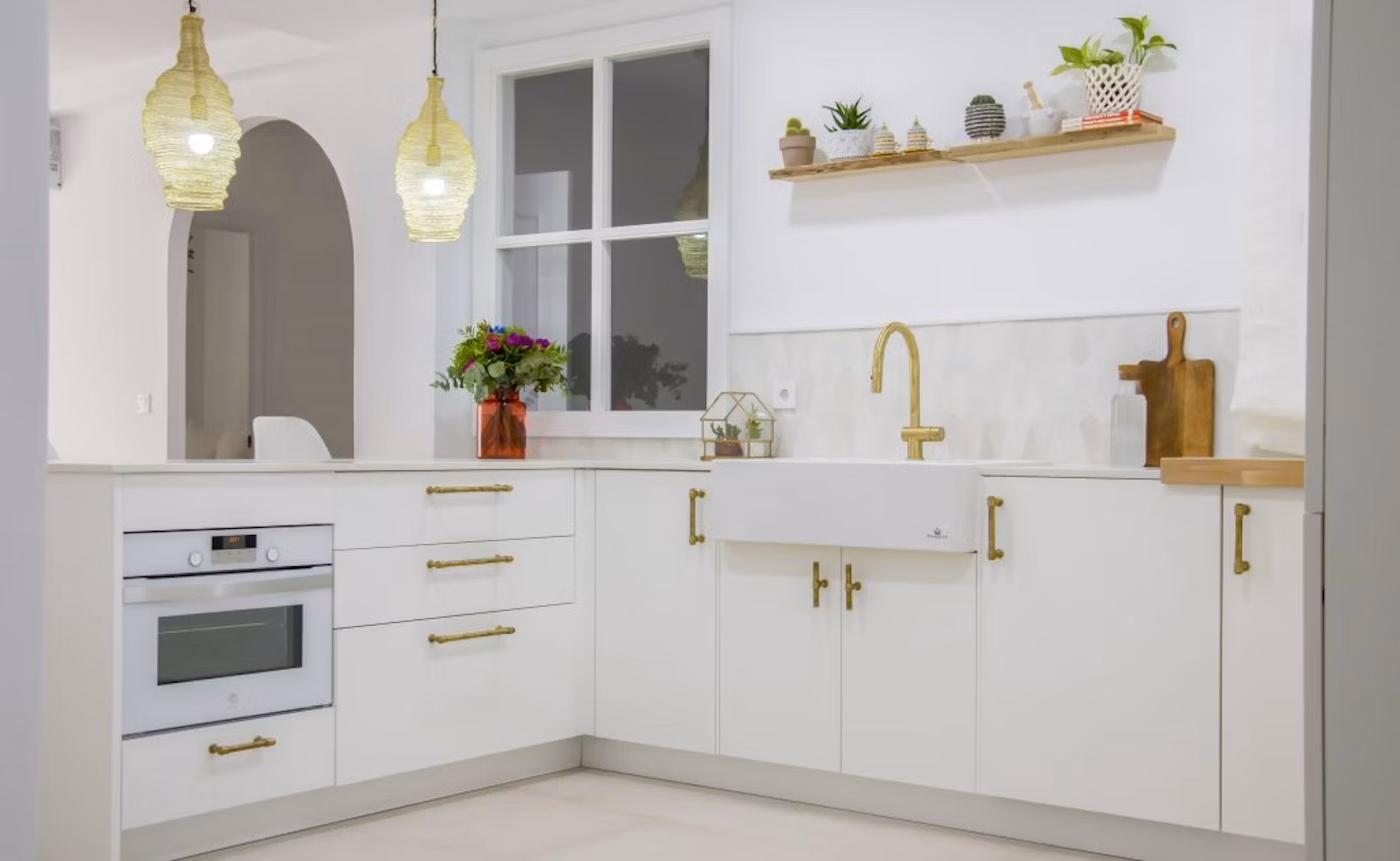 Installed Laguna Dekton worktop in a kitchen setting