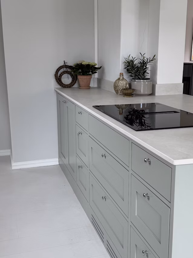 Installed Sandik Dekton worktop in a kitchen setting