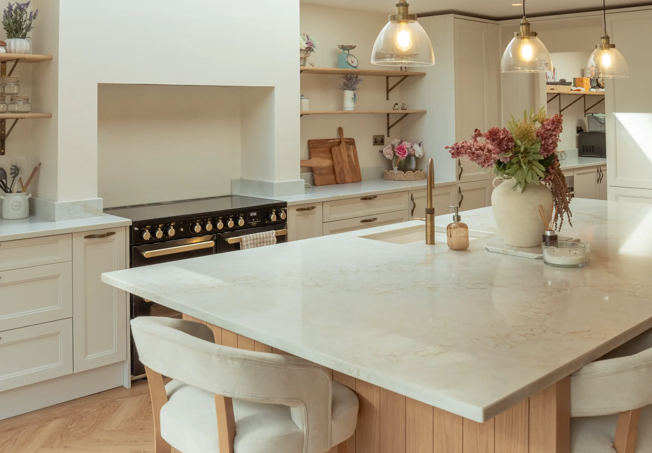 Gold Superior worktop showing elegant grey and soft gold veining