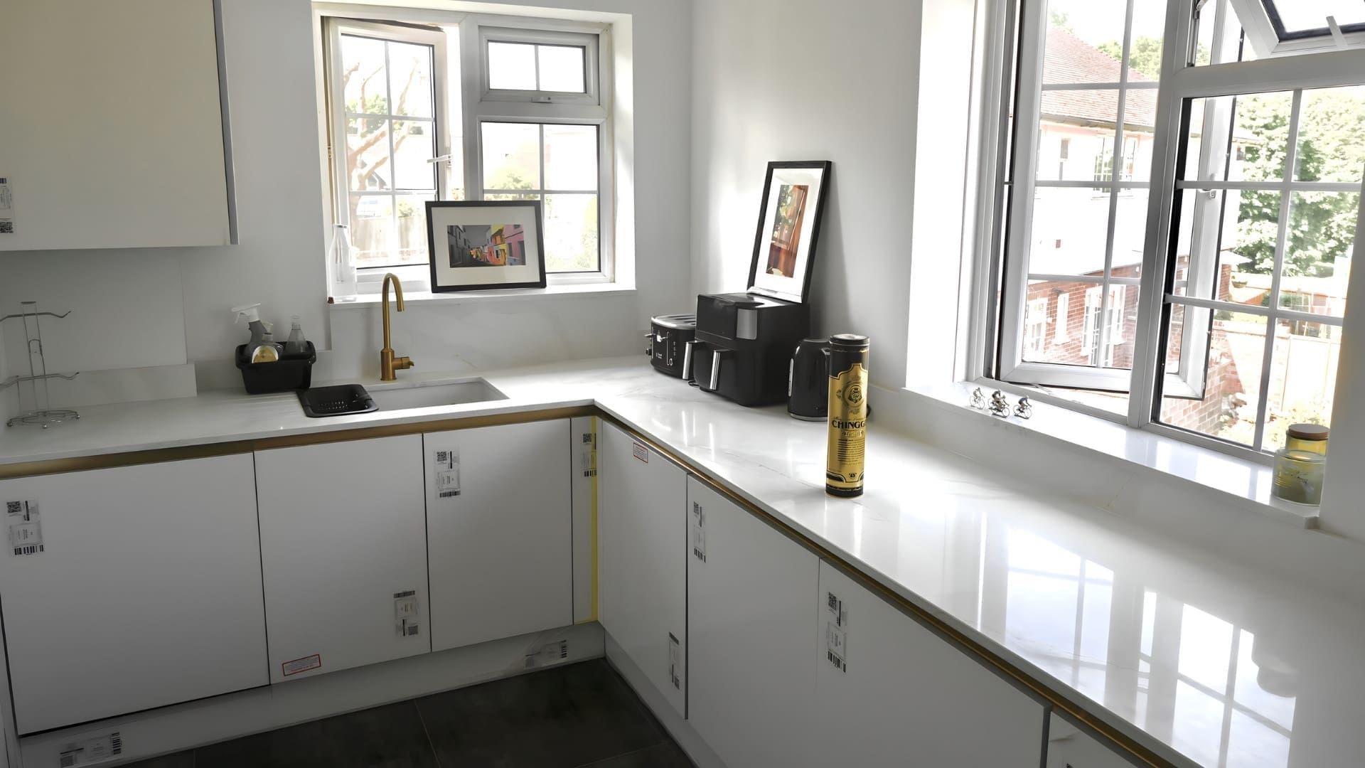 Enzo worktop in a kitchen setting