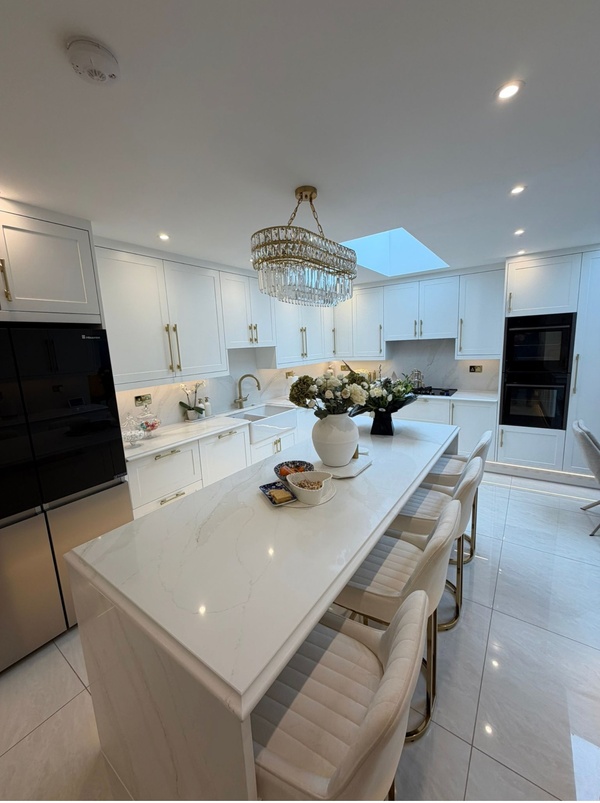 enzo-stone-white-kitchen-island-worktop