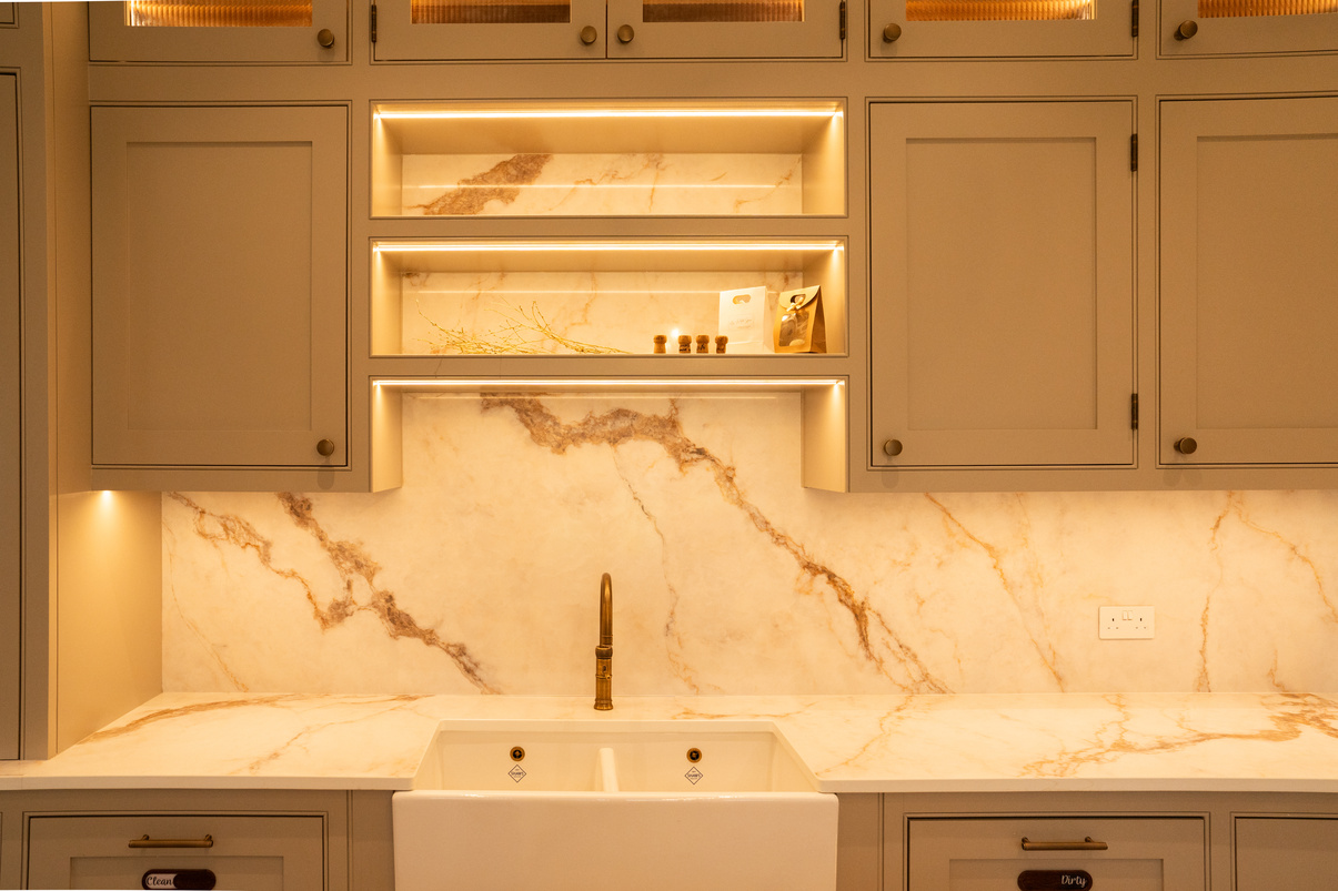 palermo-sintered-stone-kitchen-sink-shelf-splashback