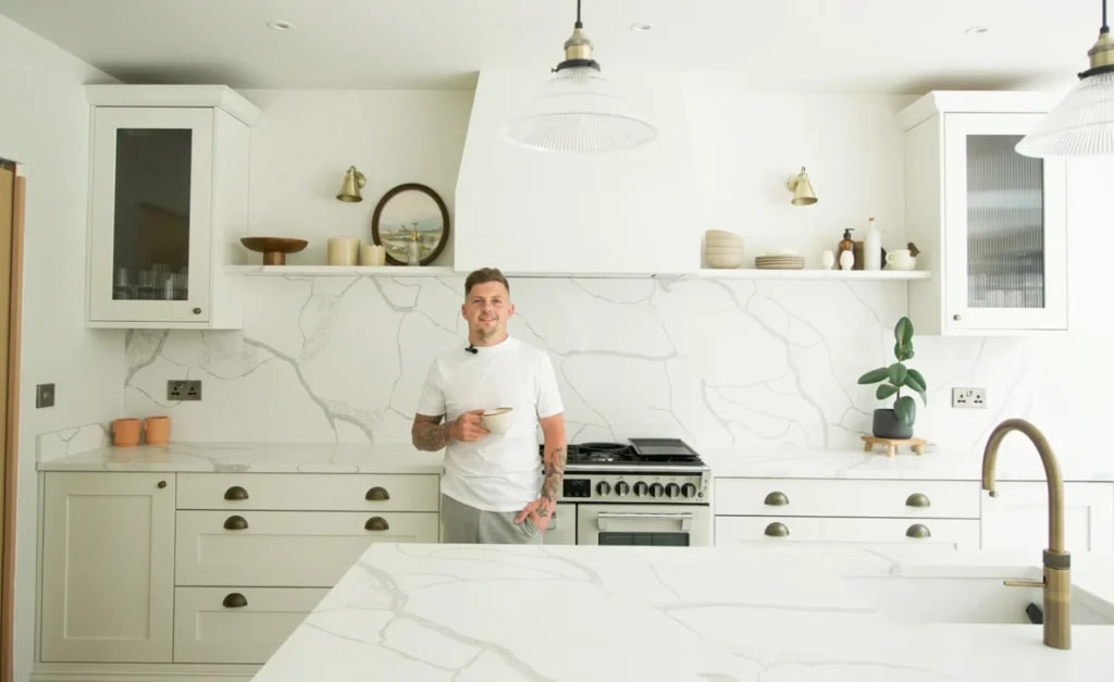 Calacatta Venato Elorā kitchen worktop