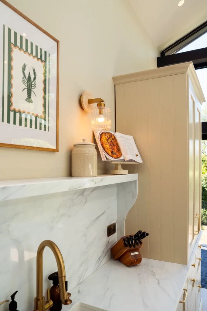 Calacatta Oro Kitchen Worktops in Amersham: Lucy’s Kitchen project gallery image 6